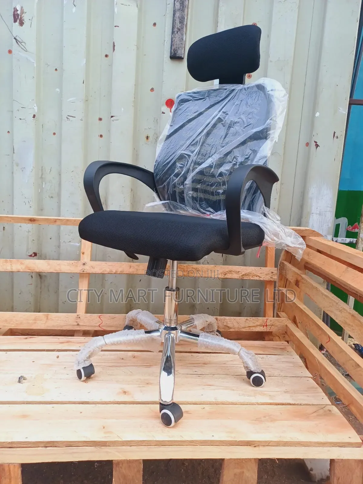 Fancy Modern Headrest Office Chairs Offers! 