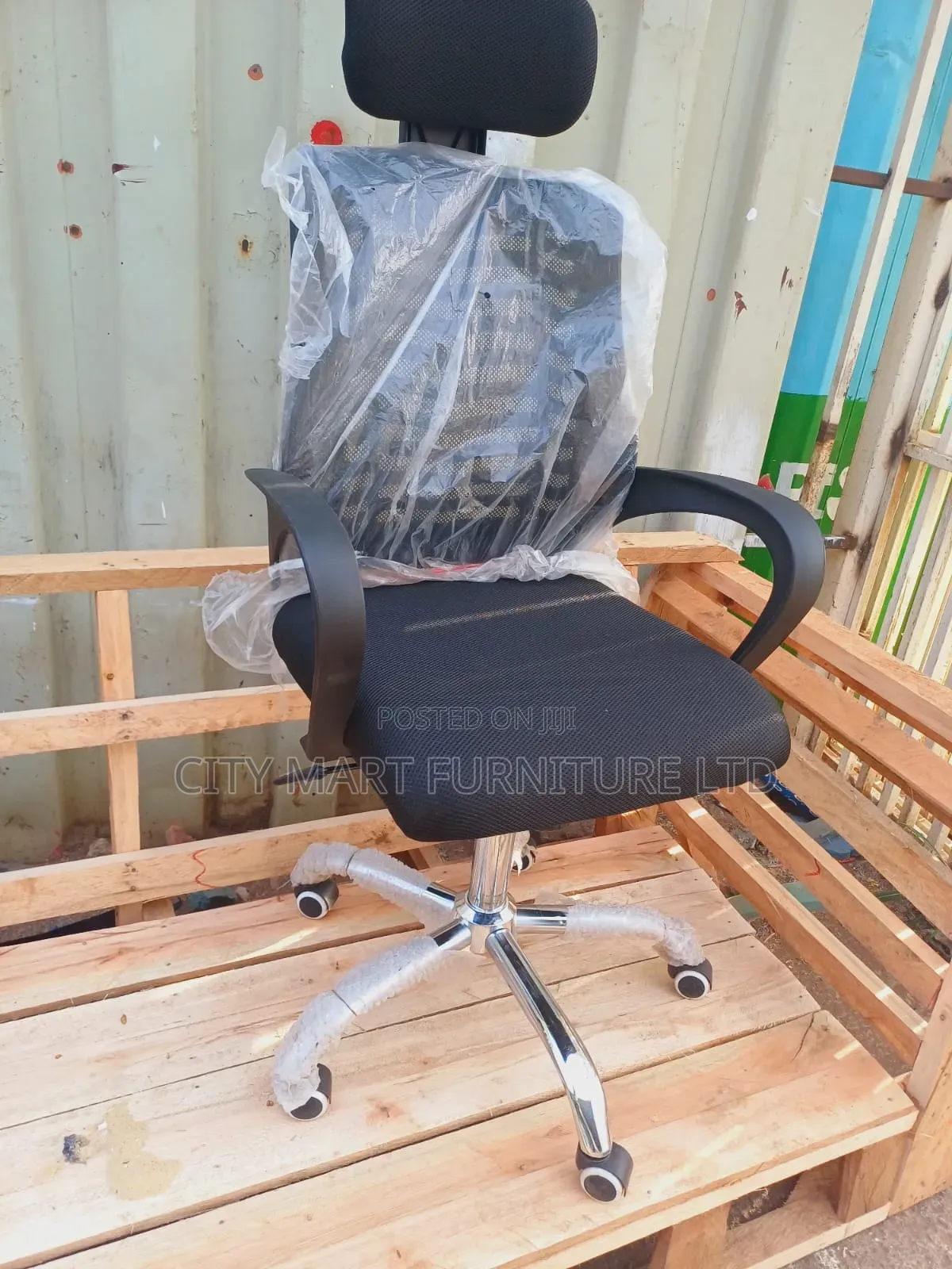 Polished Modern Headrest Office Chairs Offers! 
