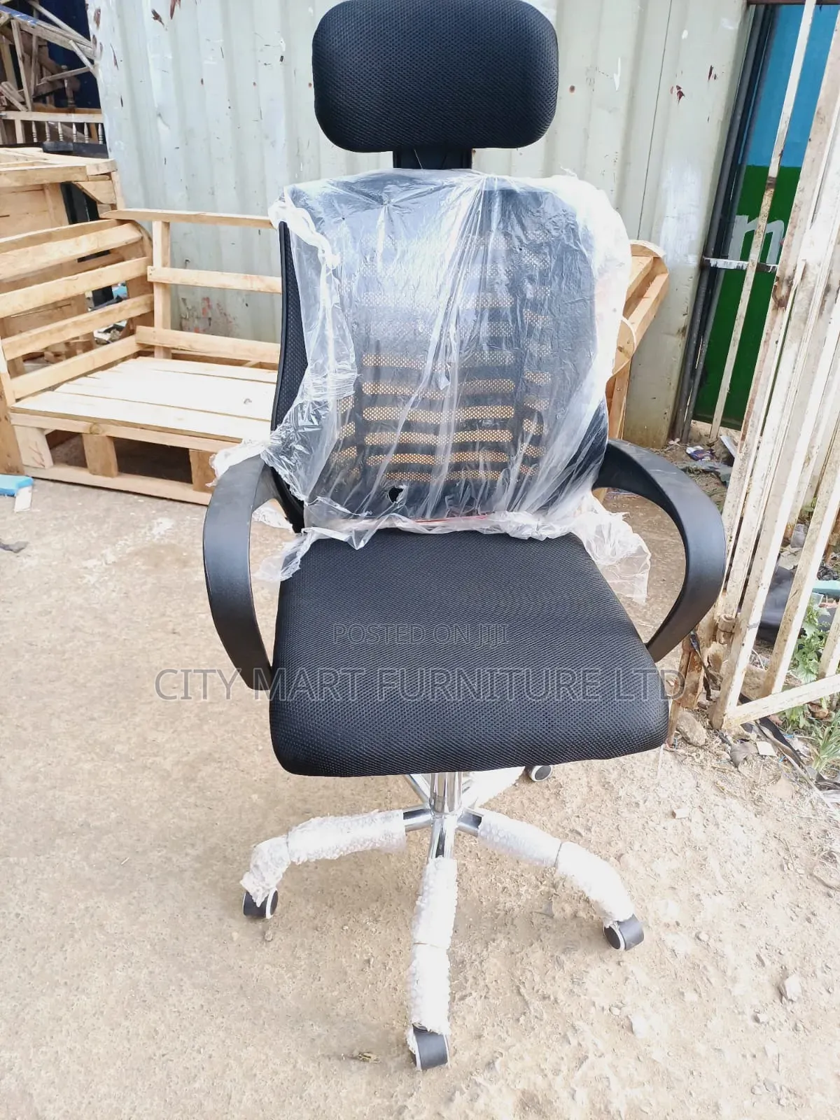 Minimal Modern Headrest Office Chairs Offers! 