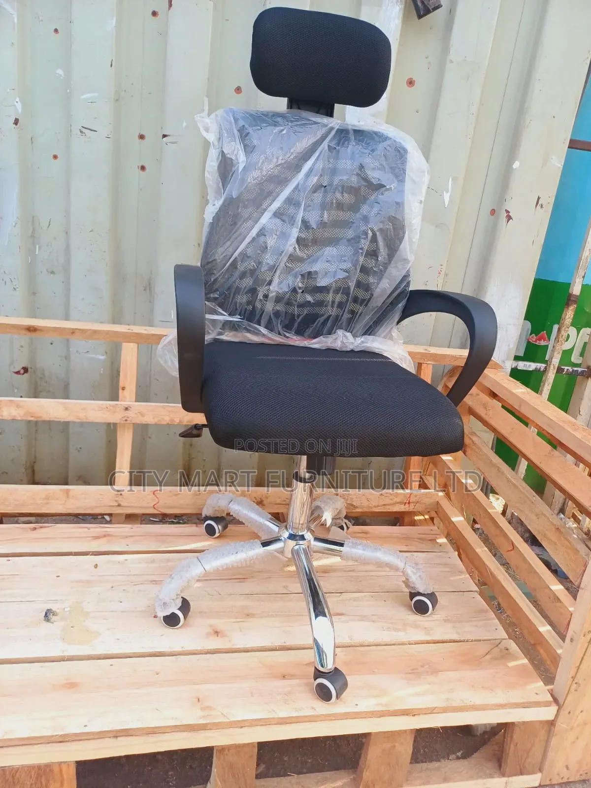 Deluxe Modern Headrest Office Chairs Offers! 