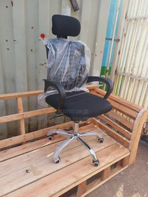 Agile Modern Headrest Office Chairs Offers! 