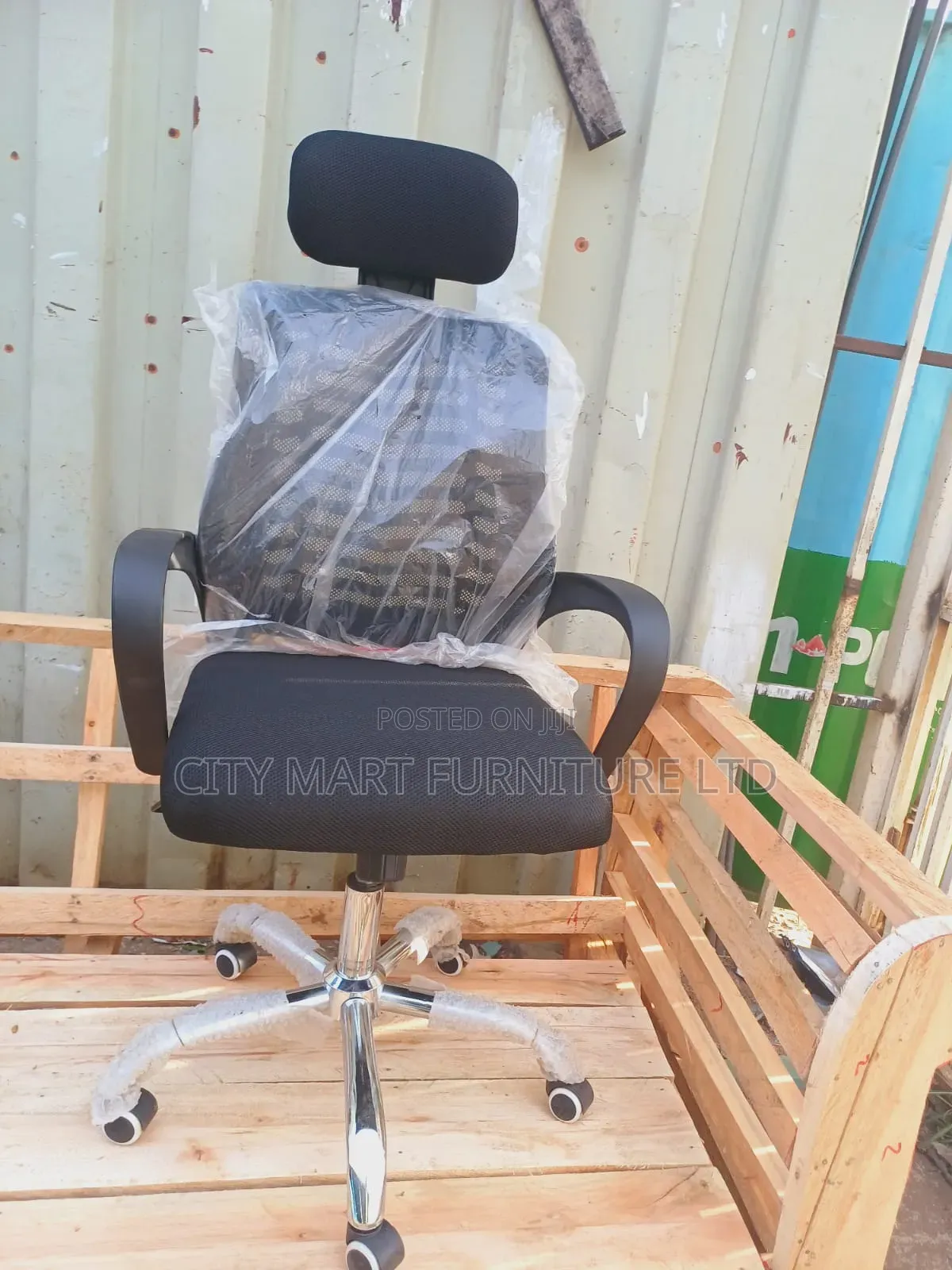 Snug Modern Headrest Office Chairs Offers! 