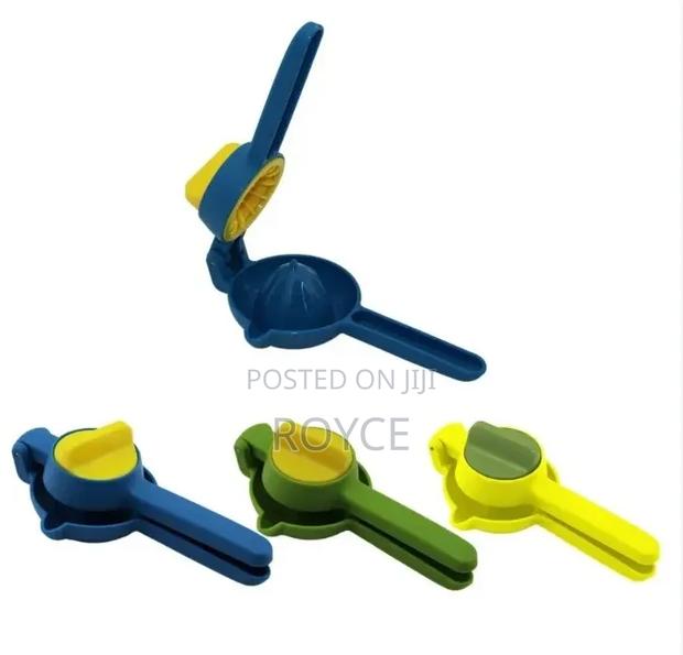 Hand Press Lemon Squeezer - thumbnail 3