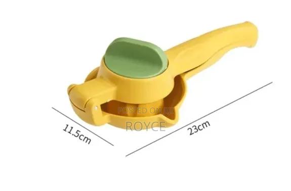 Hand Press Lemon Squeezer - thumbnail 4