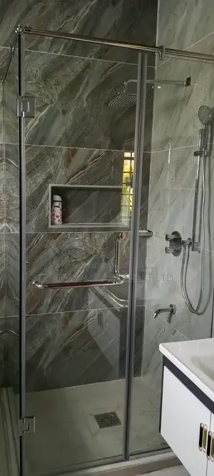 Modern Frameless Shower Cubicle