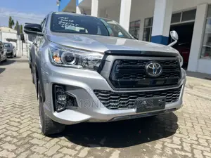 Toyota Hilux Revo Double Cab Deisel 2.8 AWD 2019 Gray