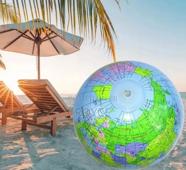 Inflatable World Map - thumbnail 3