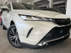 Toyota Harrier 2.0 4WD 2020 White