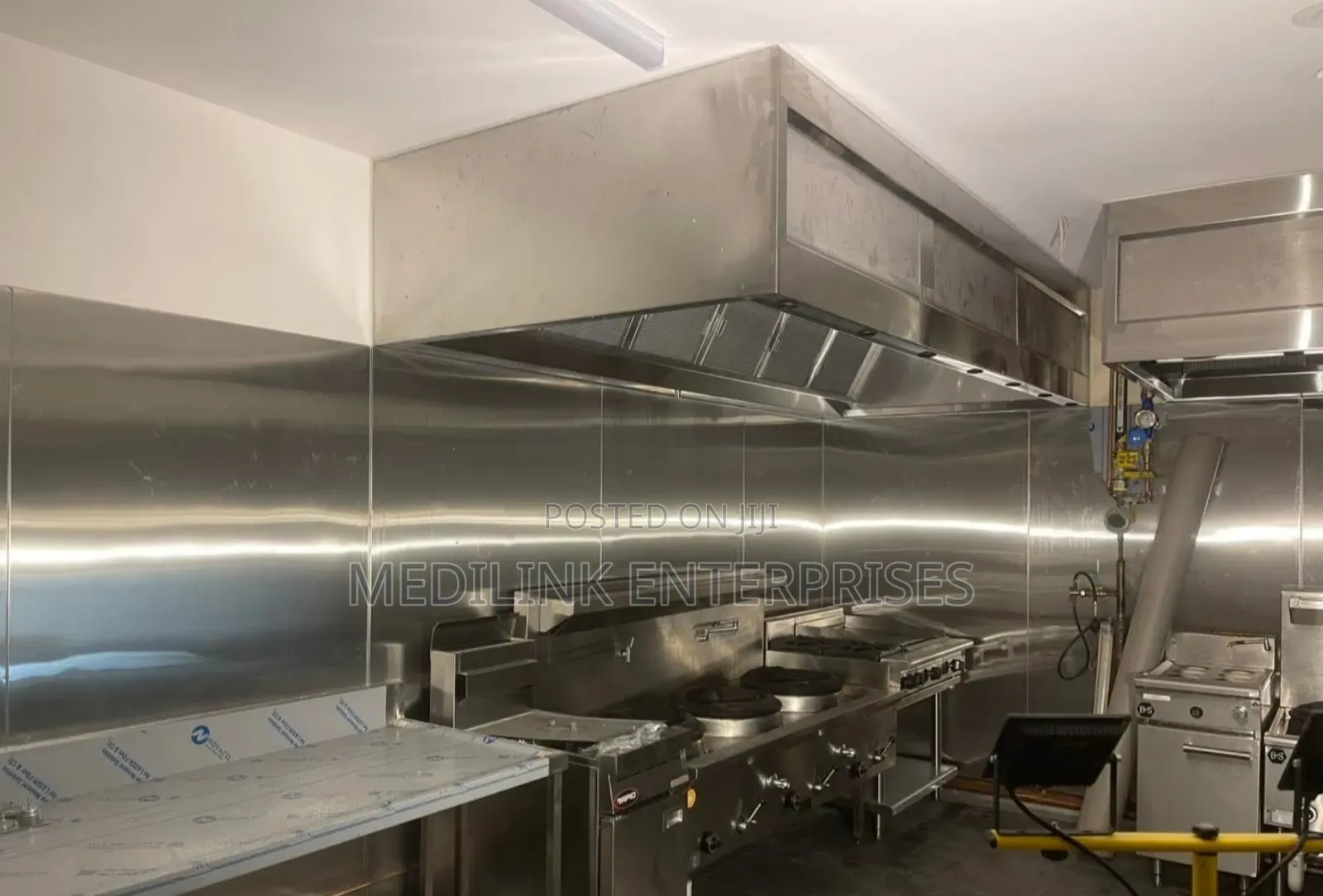 Customized Highland Kitchen Hood +Display