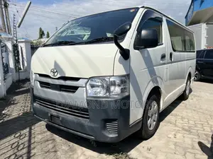 Toyota HiAce 2020 White