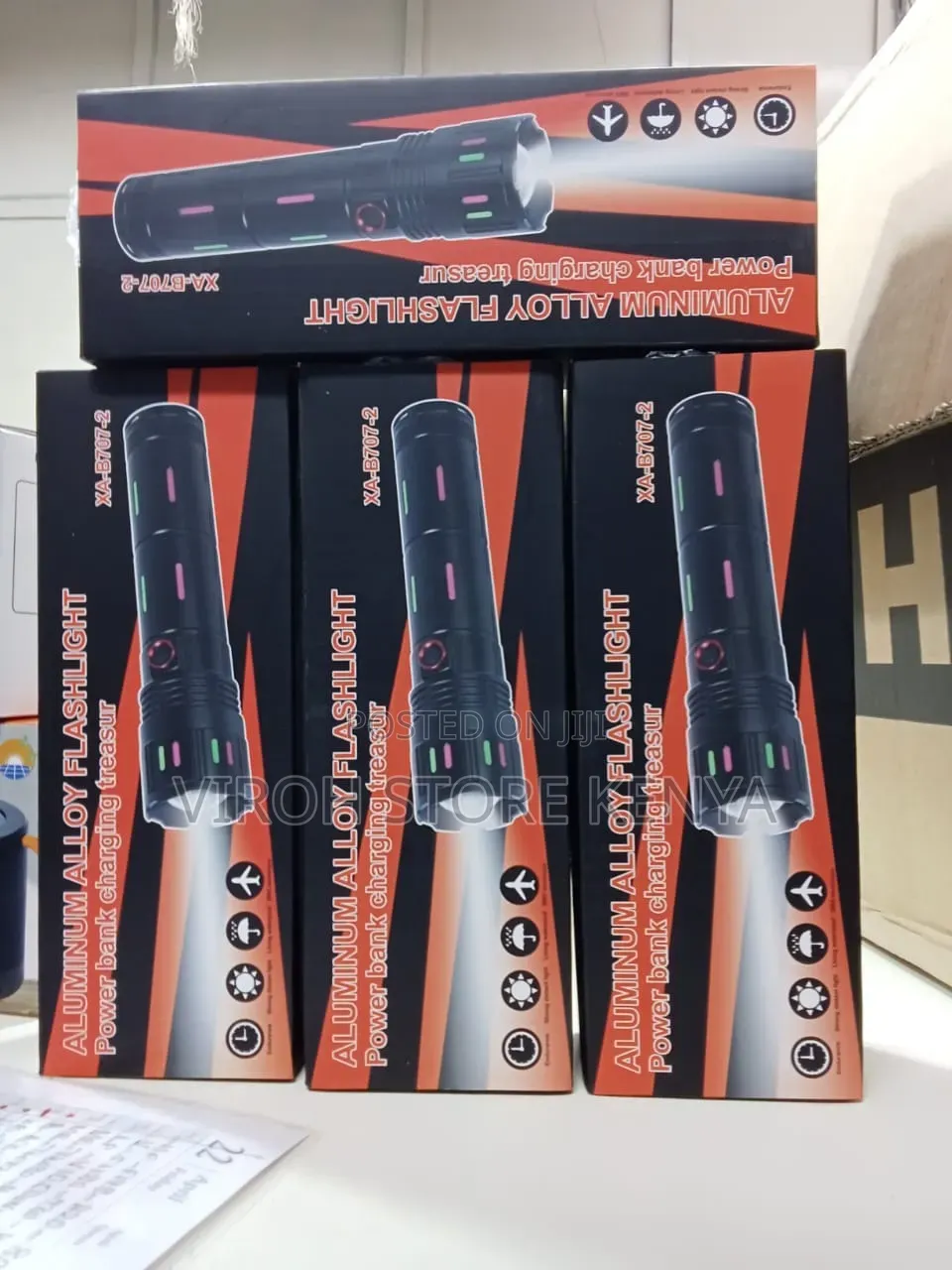 Powerbank Rechargeable Torch Zooming Flashlight