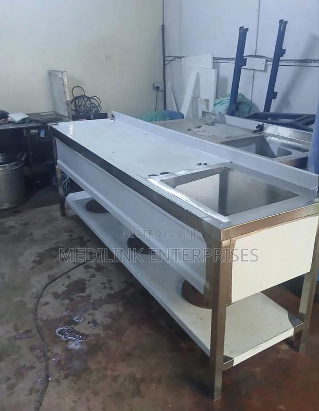 Ss 304 Stainless Modern Washing Sinks With a Workspace