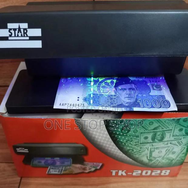 Money Detector With Specialized Bulb That Reveals Notes Watermark