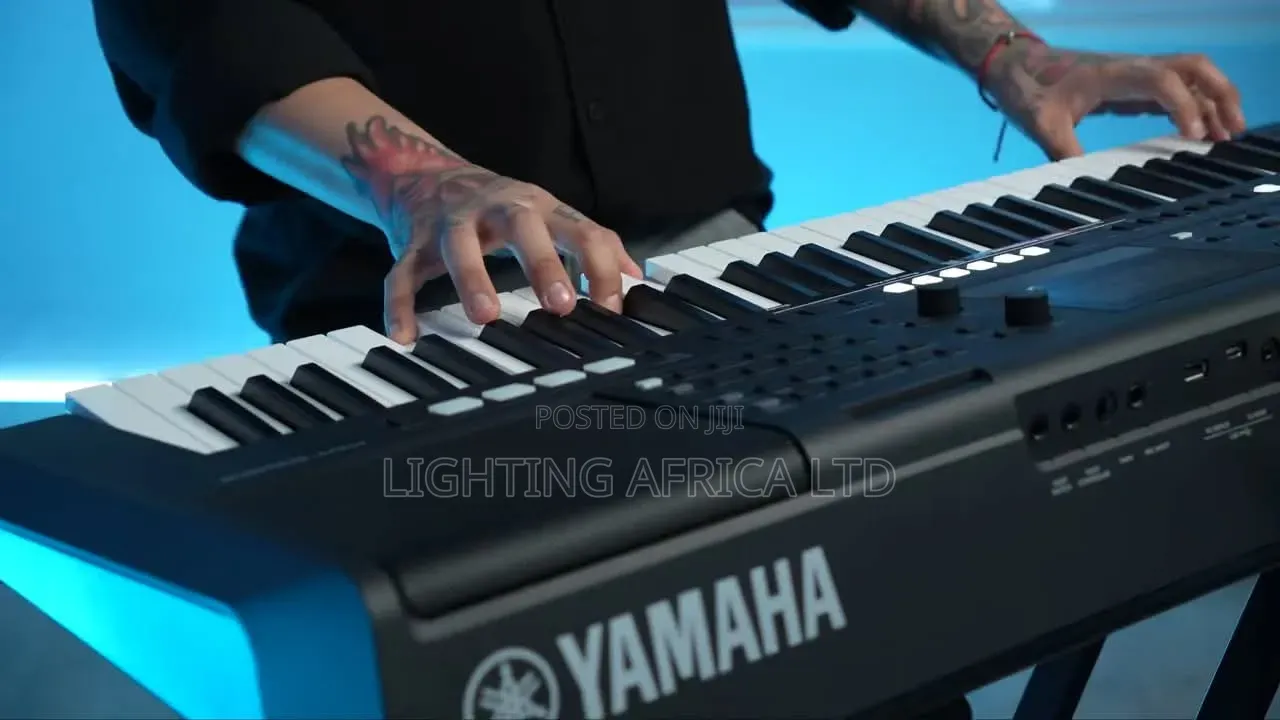 Original Yamaha PSR E 483 Keyboard Complete With Power Adapter