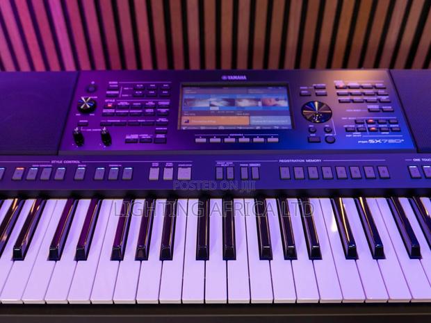 Yamaha PSR Sx 720 Keyboard - thumbnail 2