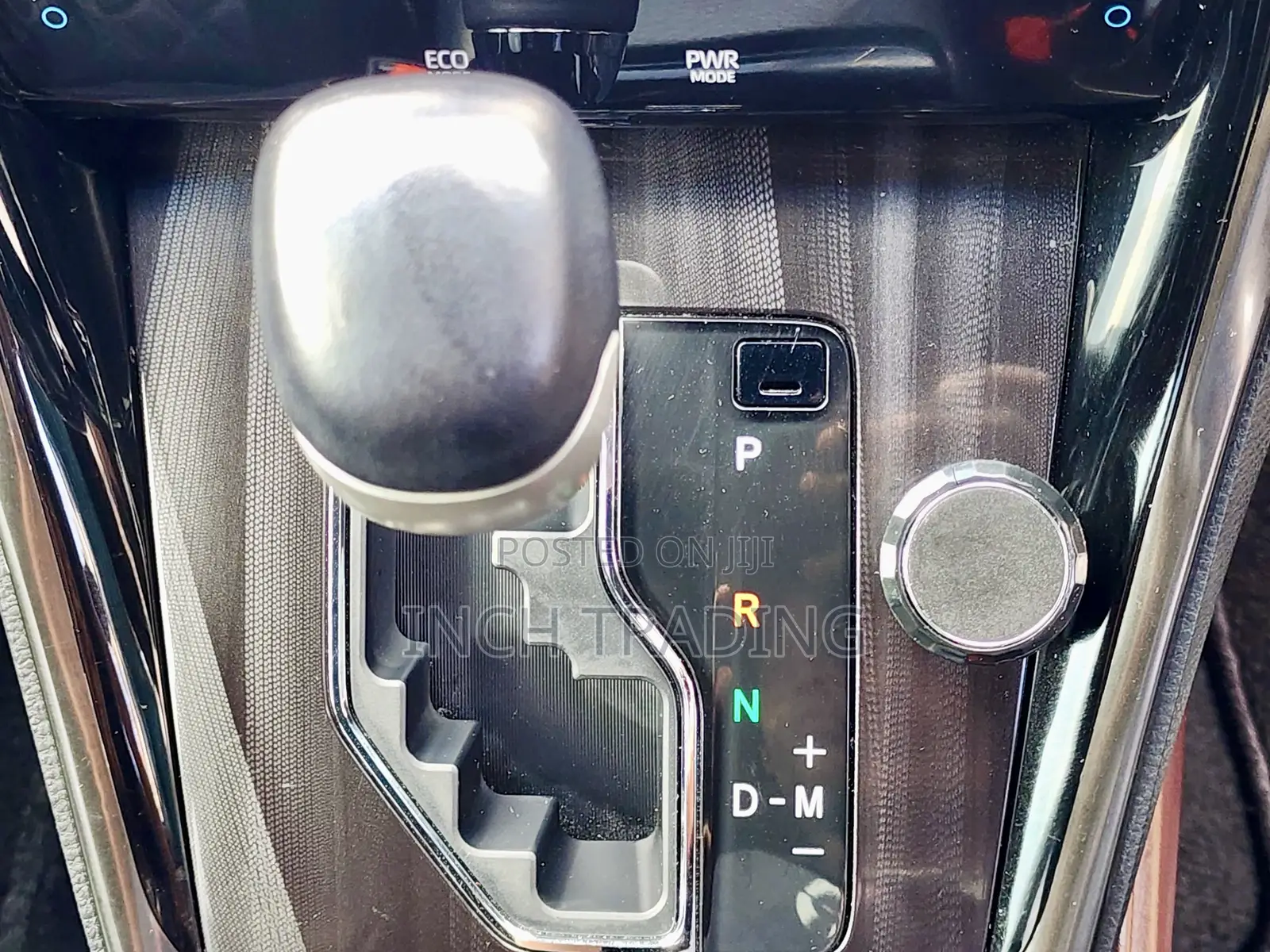 Toyota Harrier 2.0 2019 Pearl