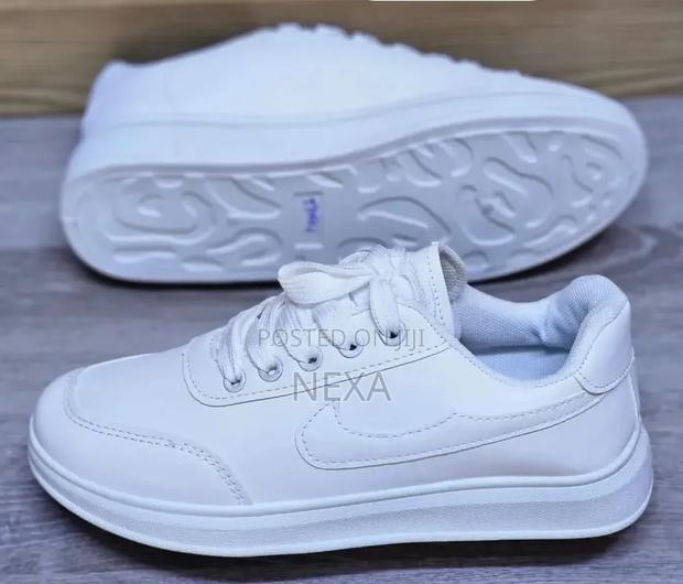 Comfortable and Durable.Available for Delivery Countrywide
