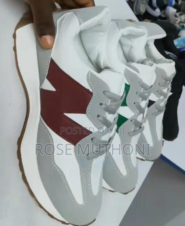 New Balance 327 - thumbnail 2