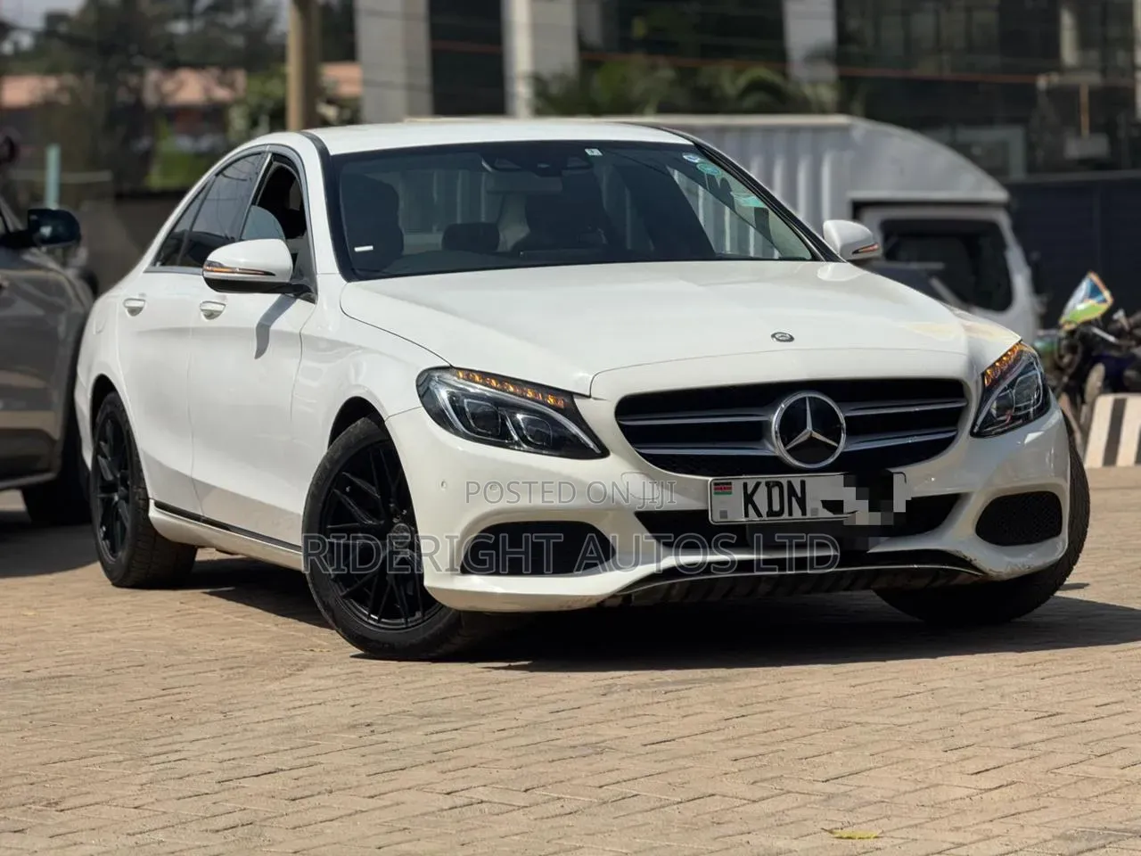 Mercedes-Benz C200 2016 White