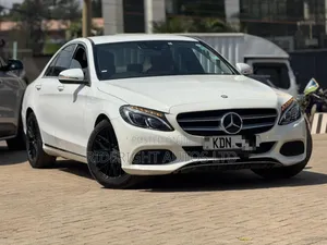Mercedes-Benz C200 2016 White