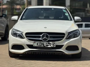 Mercedes-Benz C200 2016 White