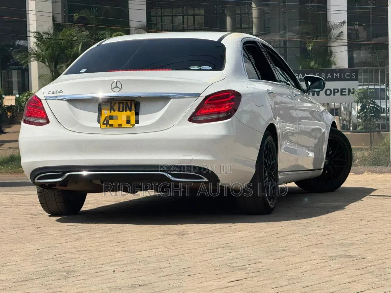 Mercedes-Benz C200 2016 White