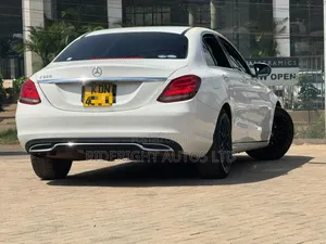 Mercedes-Benz C200 2016 White