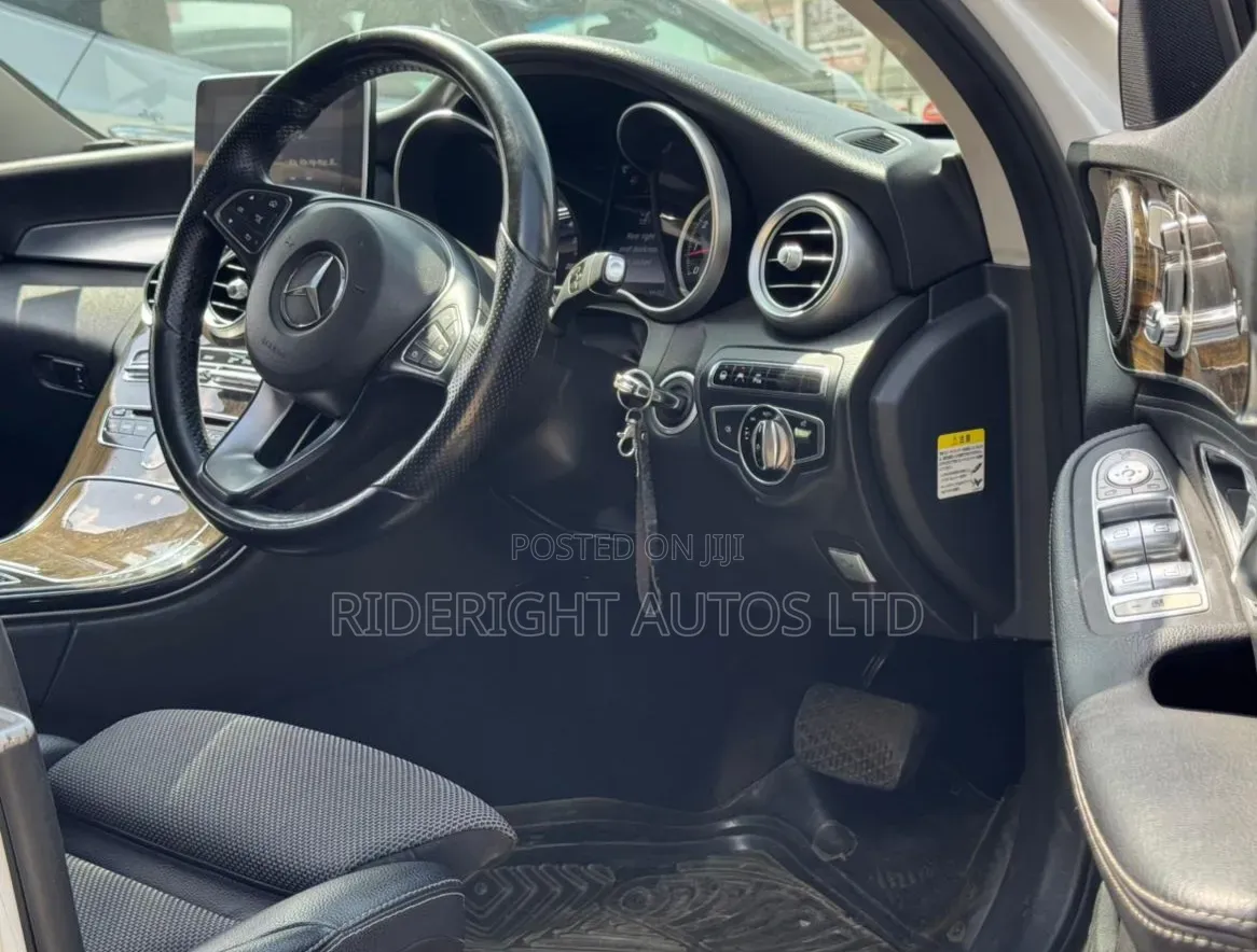 Mercedes-Benz C200 2016 White