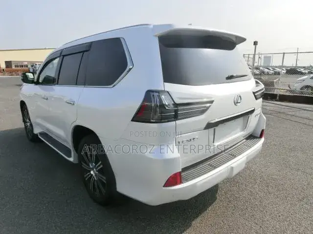 Lexus LX 570 AWD 2019 Pearl