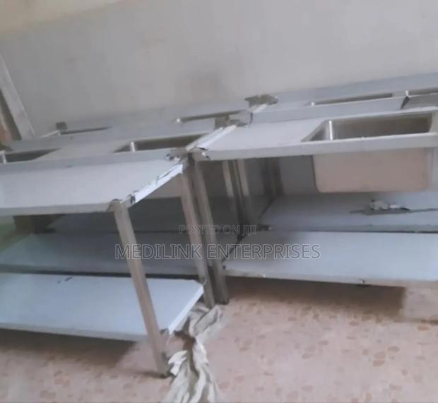 Magnum Type 4*2ft Preparation Tables - main view