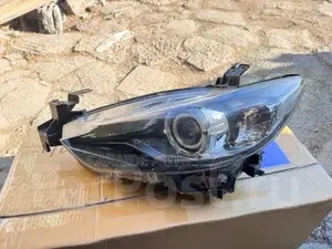 Atenza 2018 Headlights