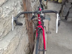 Road Bike For Those Wanting Speed Quick Sale