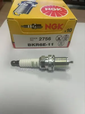 Toyota Alphard Spark Plugs 90919-01210 – Genuine Denso Performance.