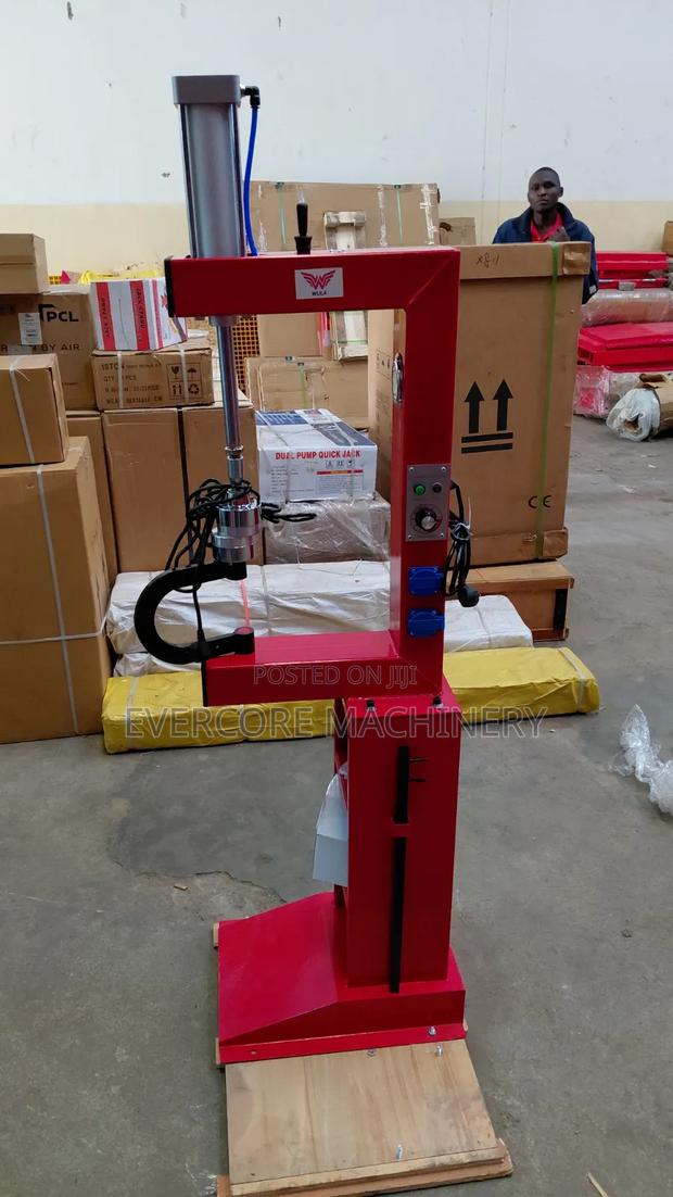 Pneumatic Tyre Vulcanizer Machine Best Heavy Duty Design