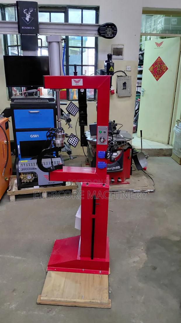 Commercial Tyre Vulcanizer Machine Pneumatic Design.