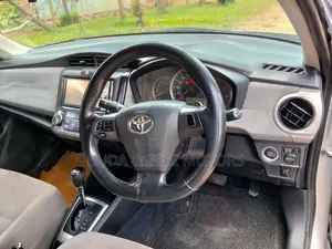Toyota Axio 2014 Silver