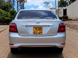Toyota Axio 2014 Silver