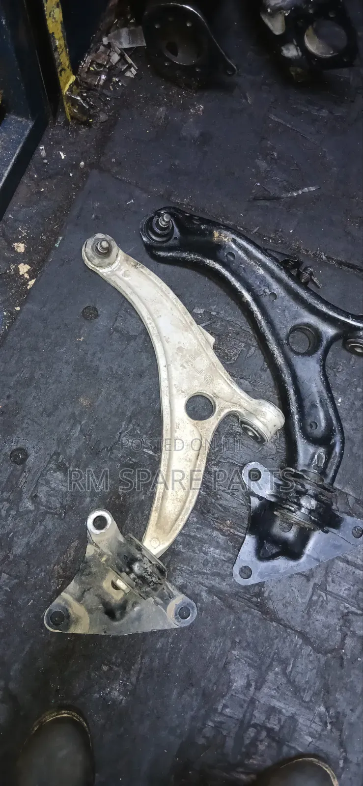 Front Arms Honda Insight