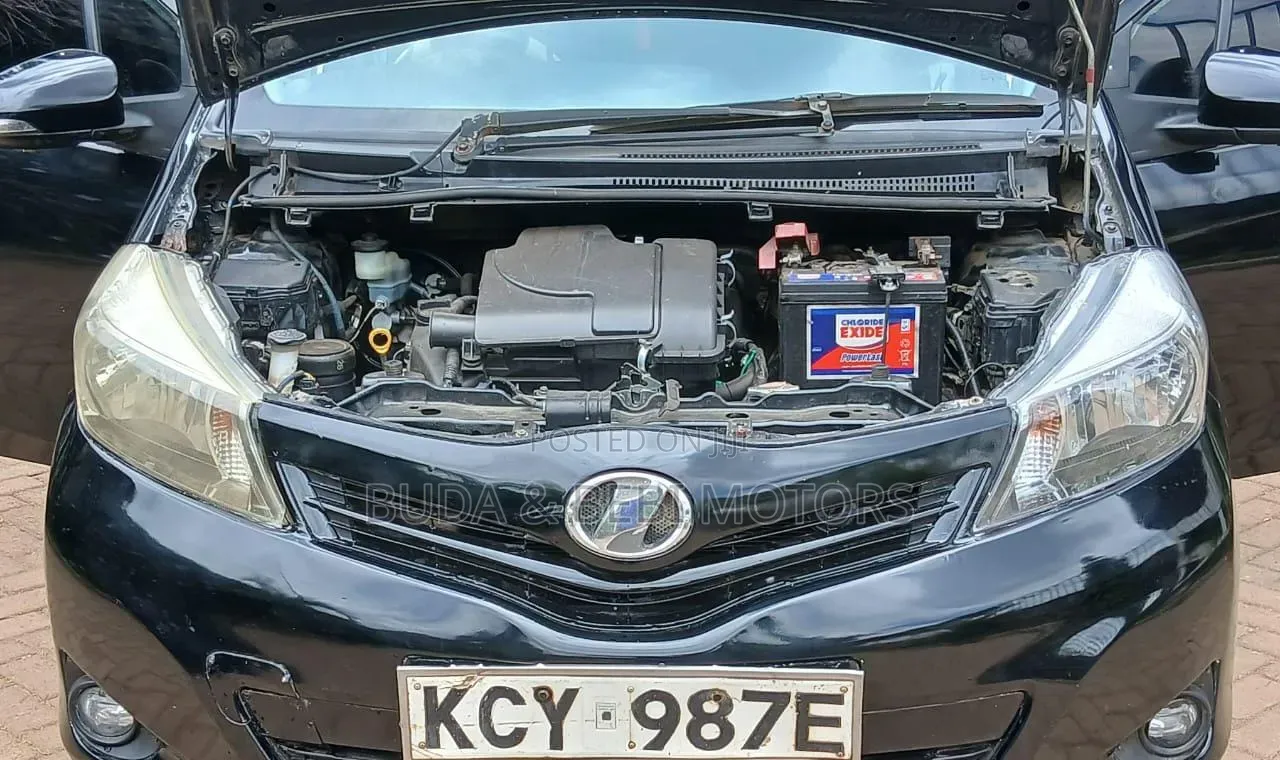 Toyota Vitz 2012 Black