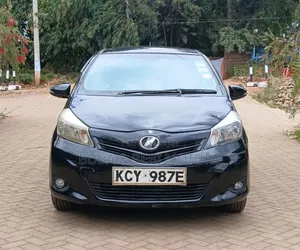 Toyota Vitz 2012 Black