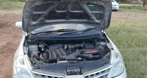 Nissan Tiida 2009 Silver