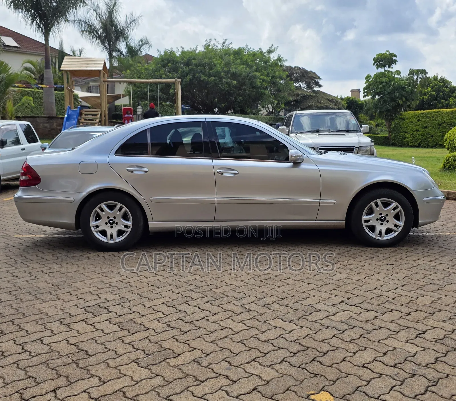 Mercedes-Benz E300 2006 Silver