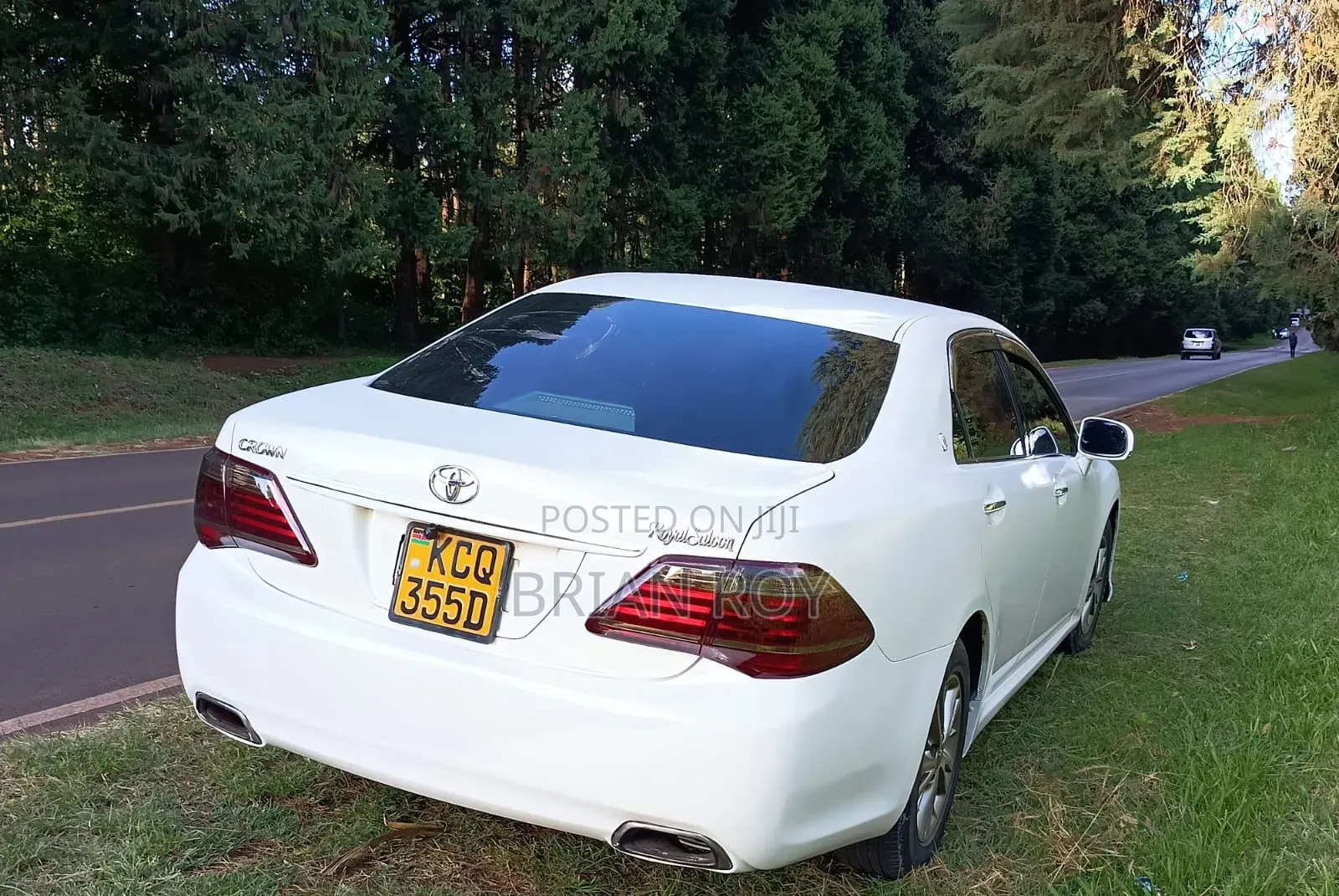 Toyota Crown 2011 White