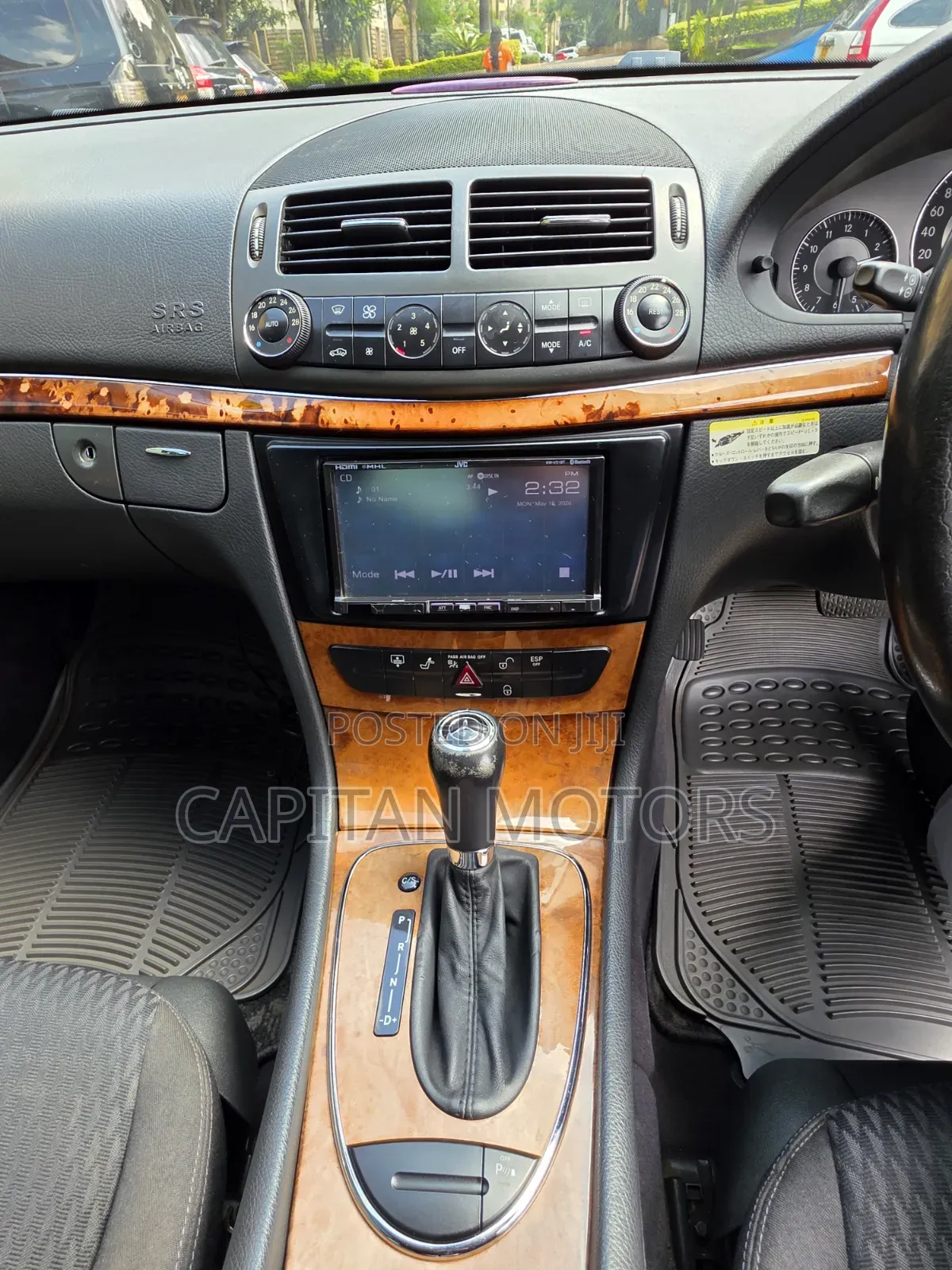 Mercedes-Benz E300 2006 Silver
