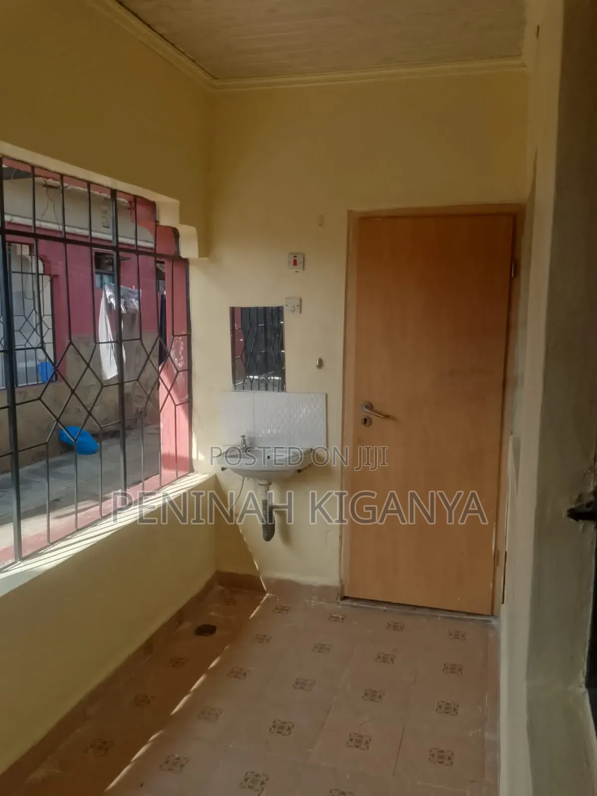 1bdrm Block of Flats in Makhapila Apartments, Rumwe for rent