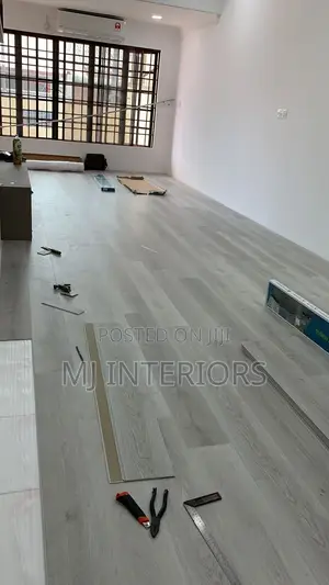 Premium Luxury Vinyl Tiles Flooring Waterproof Wood Look LVT