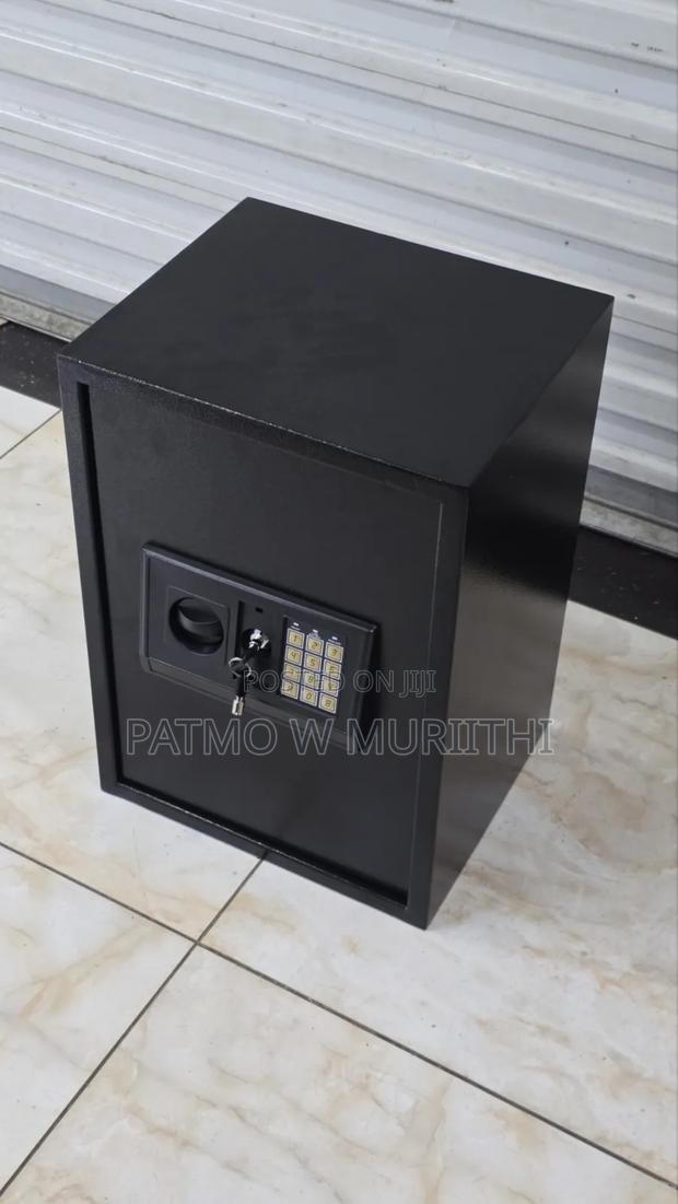 Premier Safe Box 50ea With Key and Digital Lock - main view