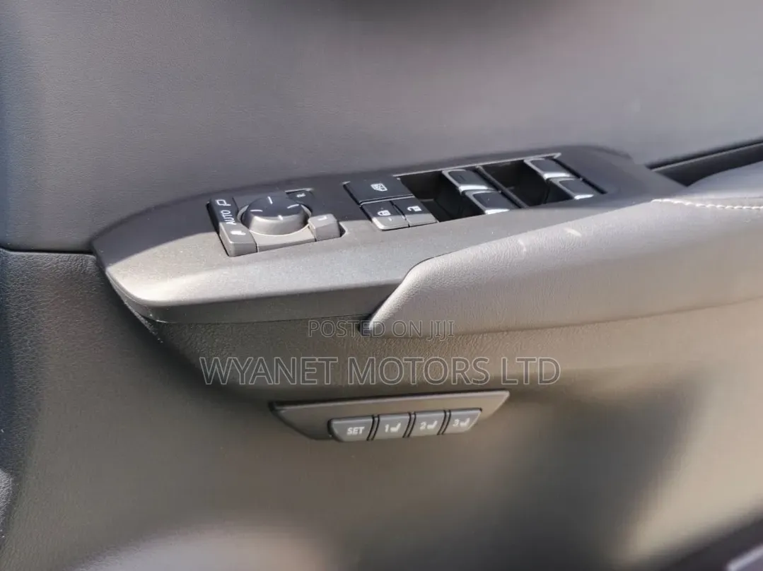 Lexus NX 300 AWD 2019 White