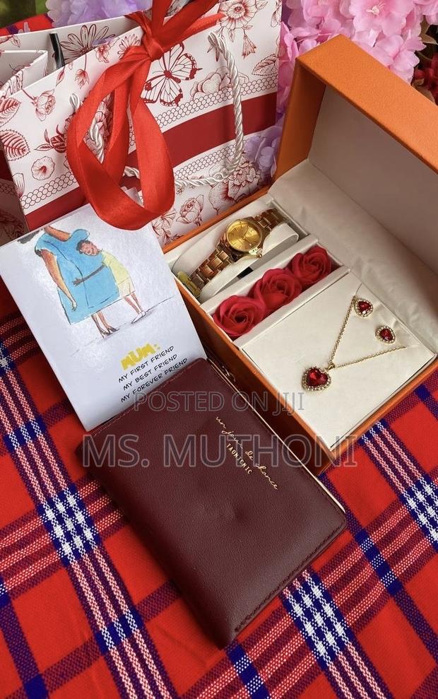 Ladies Purse Wallet Accessories Gift Pack - thumbnail 4