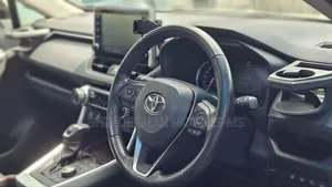 Toyota RAV4 2020 White